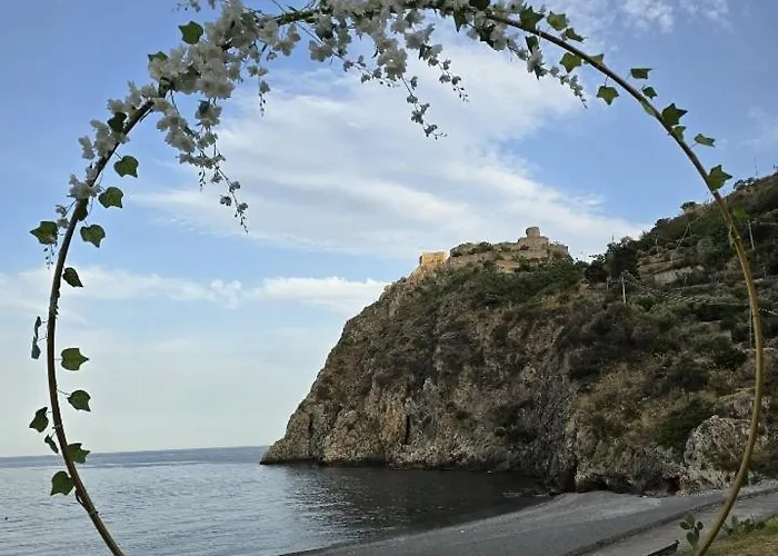 Semesterbostad Casa La Ferula Apt3 Vicino Al Mare E Taormina Con Terrazza Panoramica SantʼAlessio Siculo
