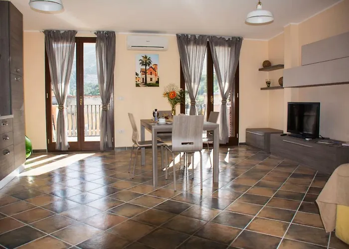 Casa La Ferula Apt3 Vicino Al Mare E Taormina Con Terrazza Panoramica SantʼAlessio Siculo